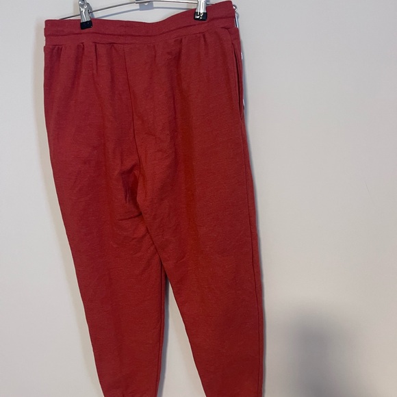 Looney Tunes Graphic Jogger Sweatpants Bugs Bunny Tweety Maroon medium classic - Picture 2 of 7